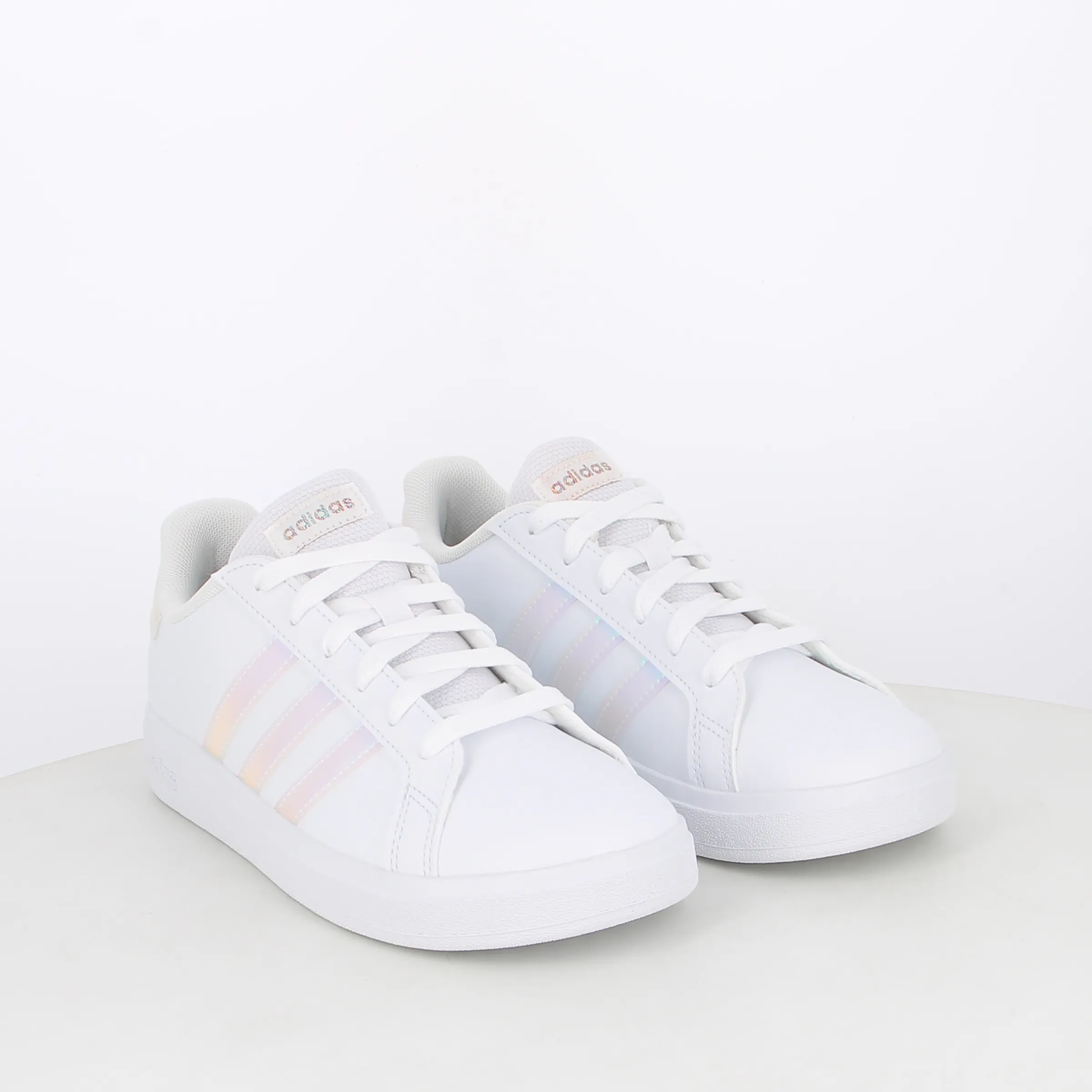 -----Adidas -----Sneakers da bambina Grand Court GY2326 ----