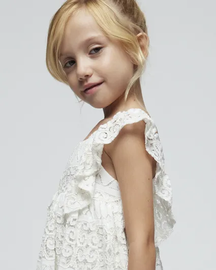 Abito mini bianco in pizzo con spalline e volants 4-8 anni