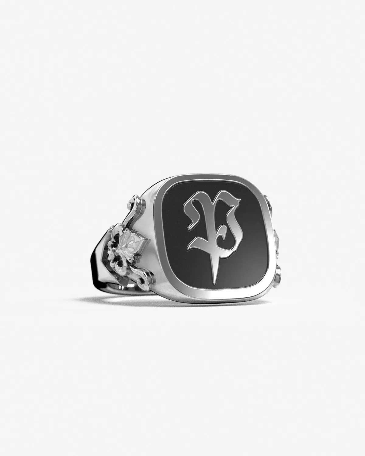 ANELLO CHEVALIER QUADRATO GOTICO CON LETTERA INIZIALE PERSONALIZZATA