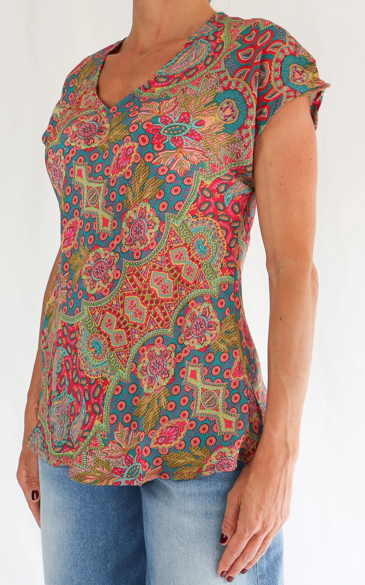 AYFËE – Top mezza manica scollo V – Fucsia / verde / india