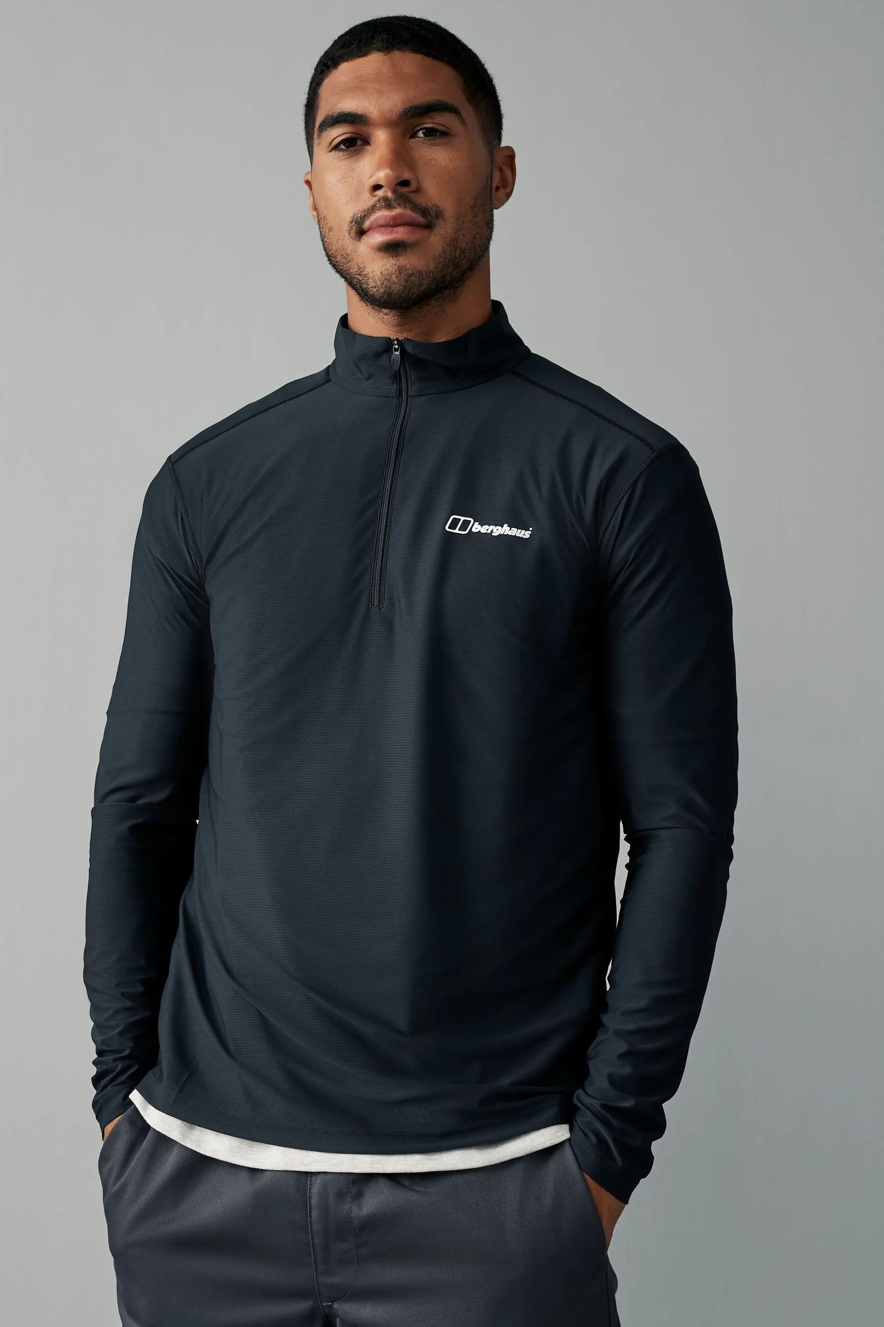 Berghaus - Nero con zip a 24/7 Base - Felpa