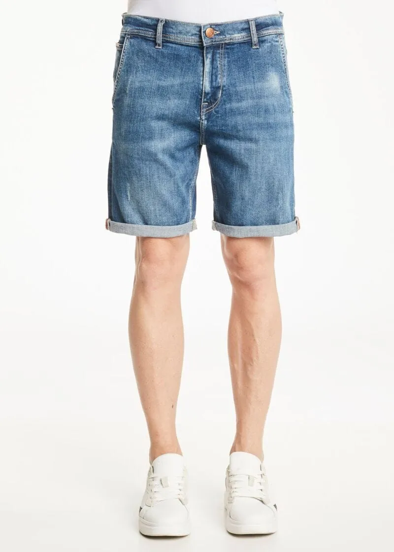 Bermuda chino