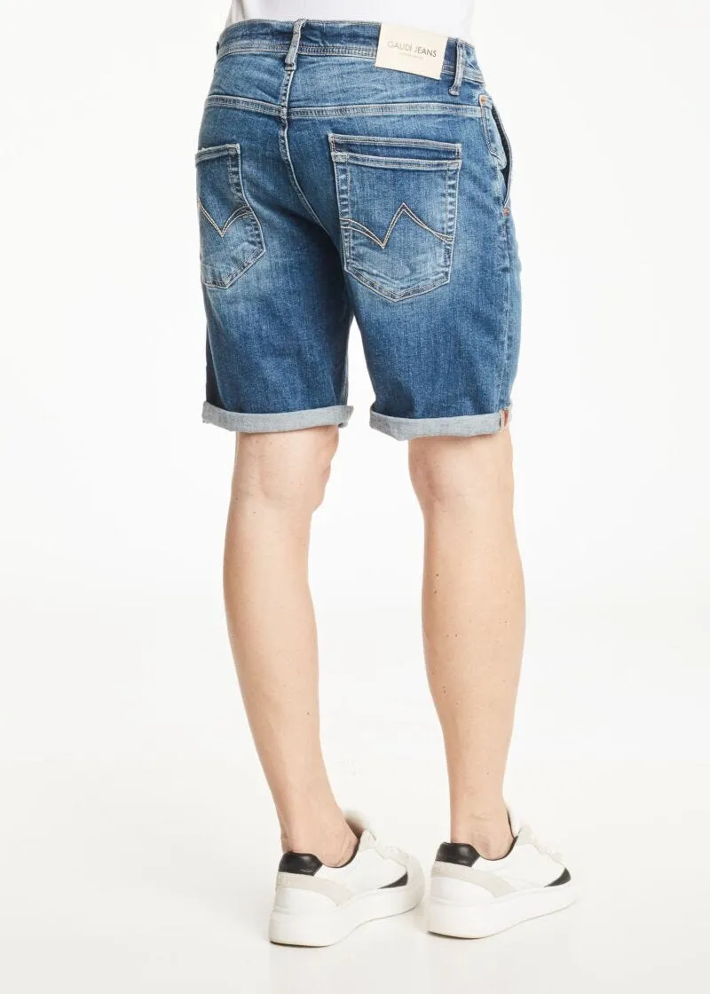 Bermuda chino