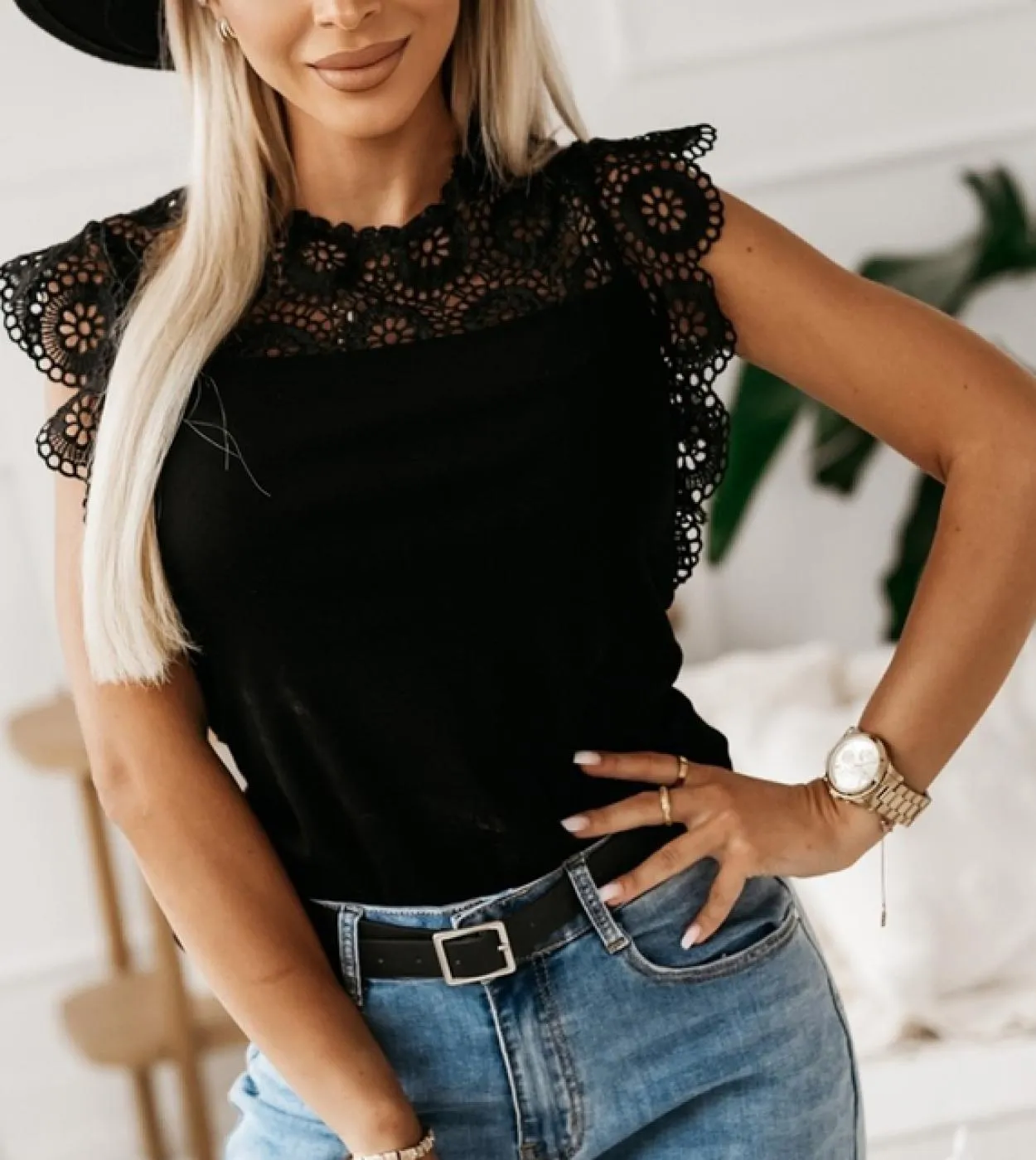 Camicetta senza maniche in pizzo estivo dolce tinta unita donna scava fuori camicia bianca da donna nera elegante casual Blusas