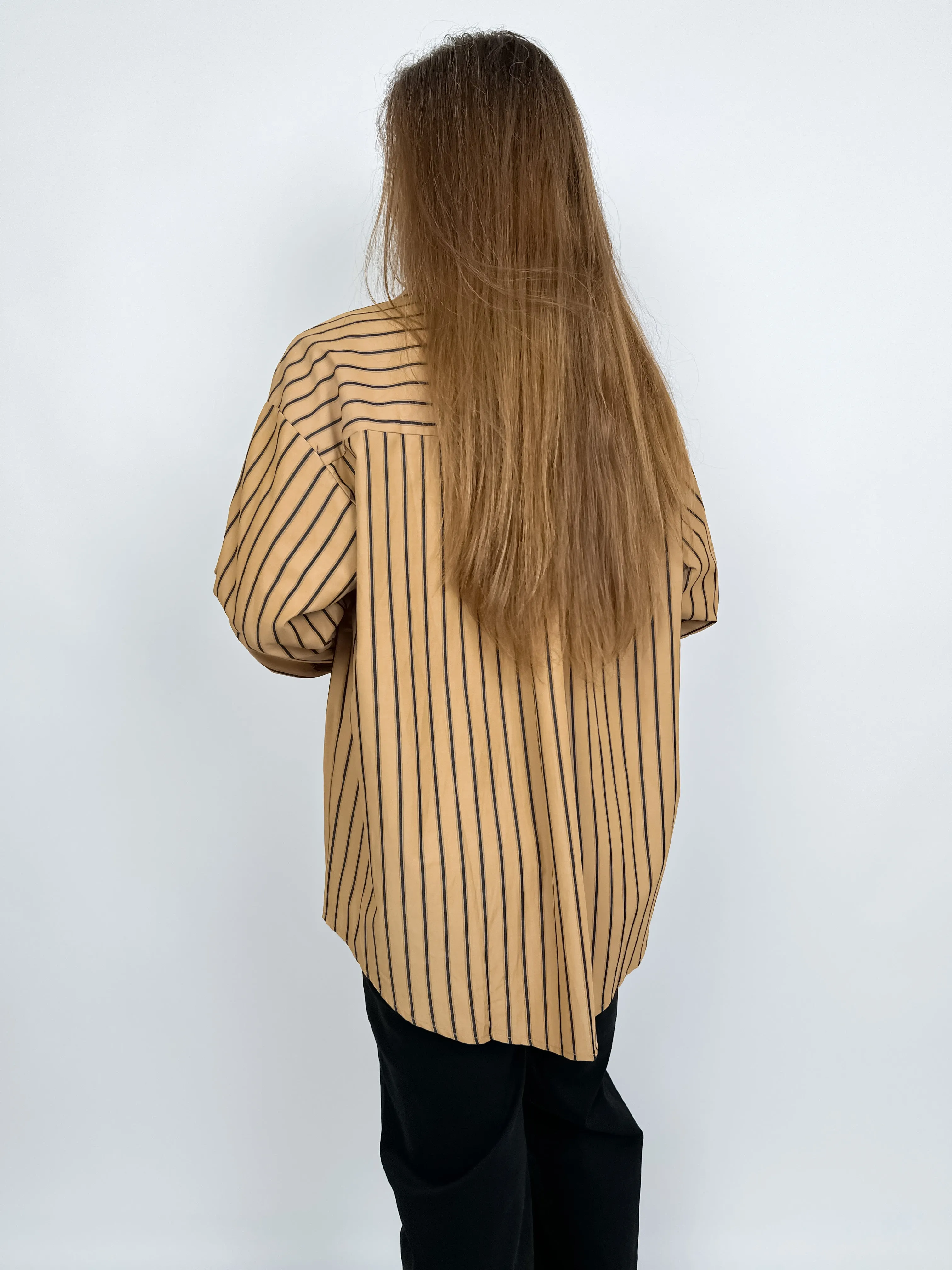 Camicia over a righe