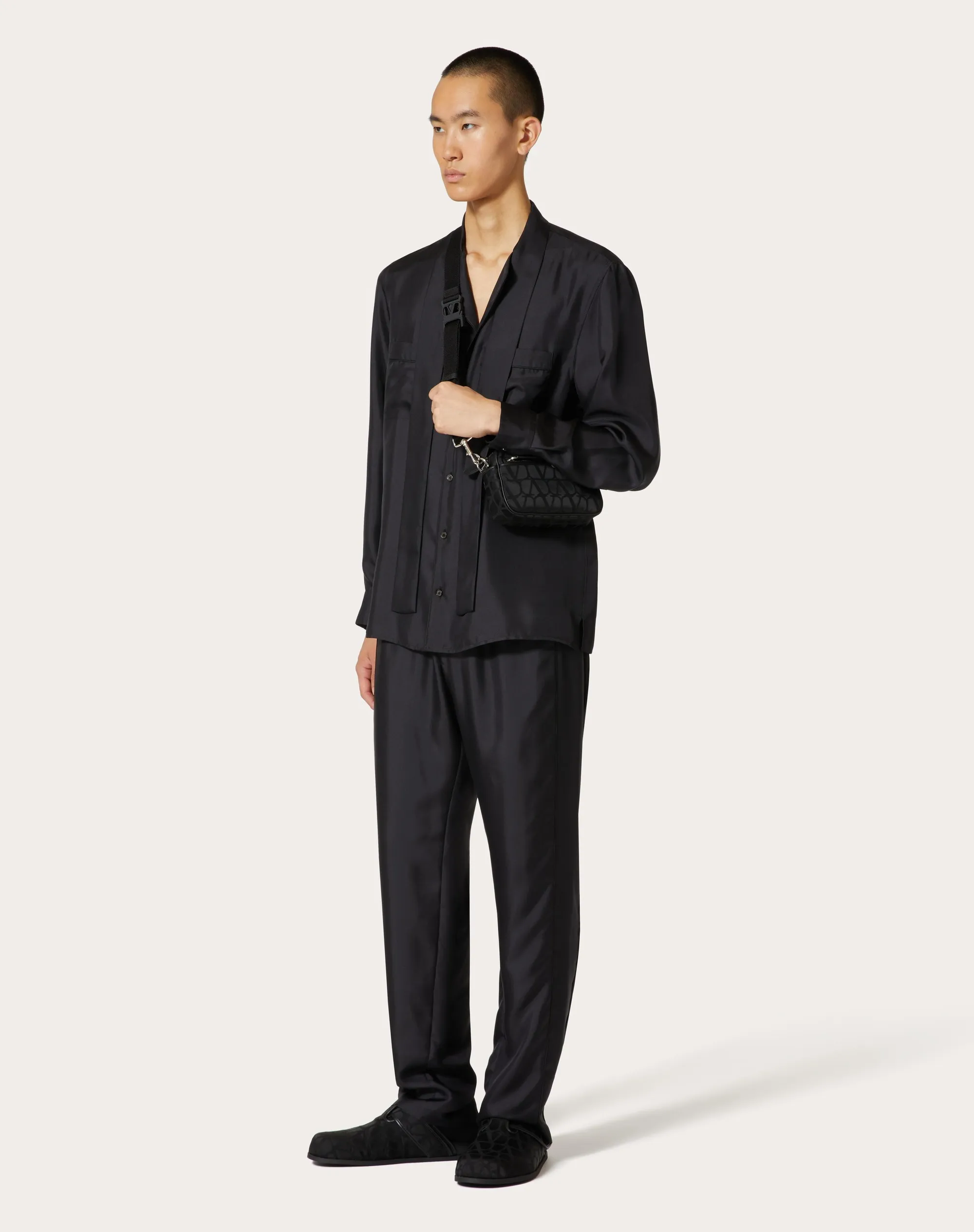 CAMICIA PIGIAMA IN SETA CON COLLO A SCIARPA