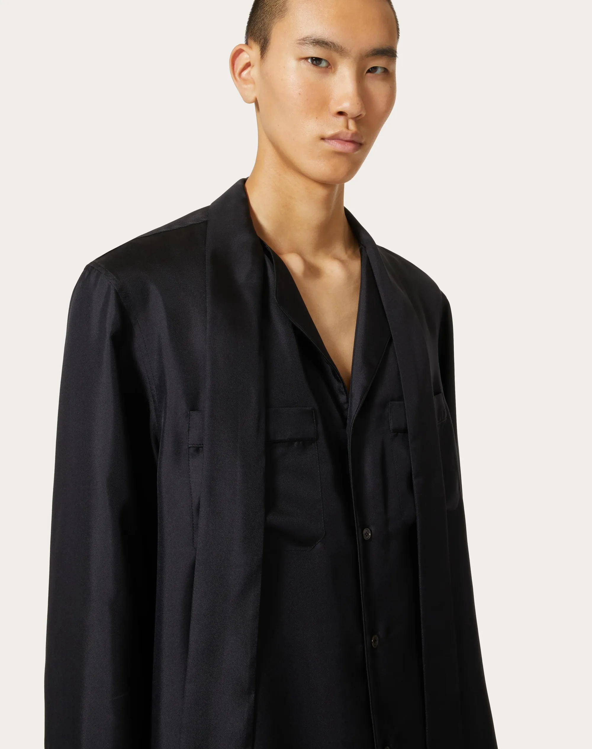 CAMICIA PIGIAMA IN SETA CON COLLO A SCIARPA