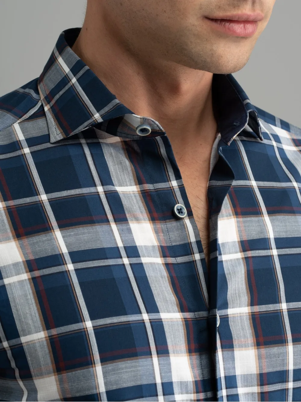 Camicia uomo madras collo semi francese