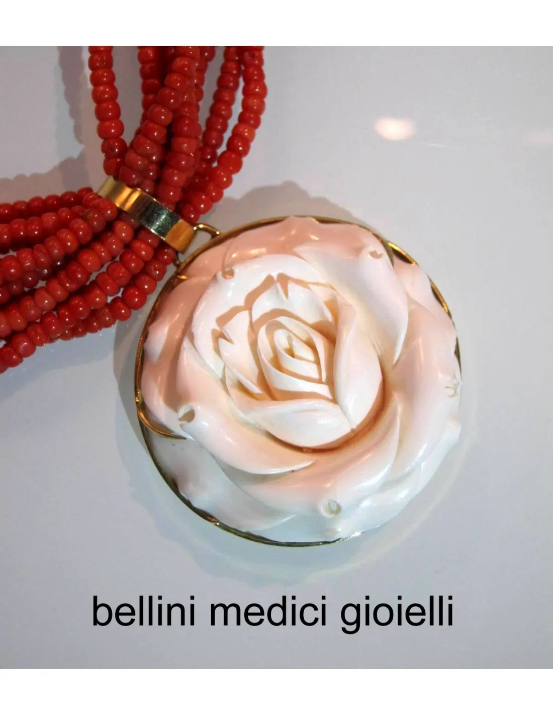 Collana  in corallo rosso naturale con avorio fossile