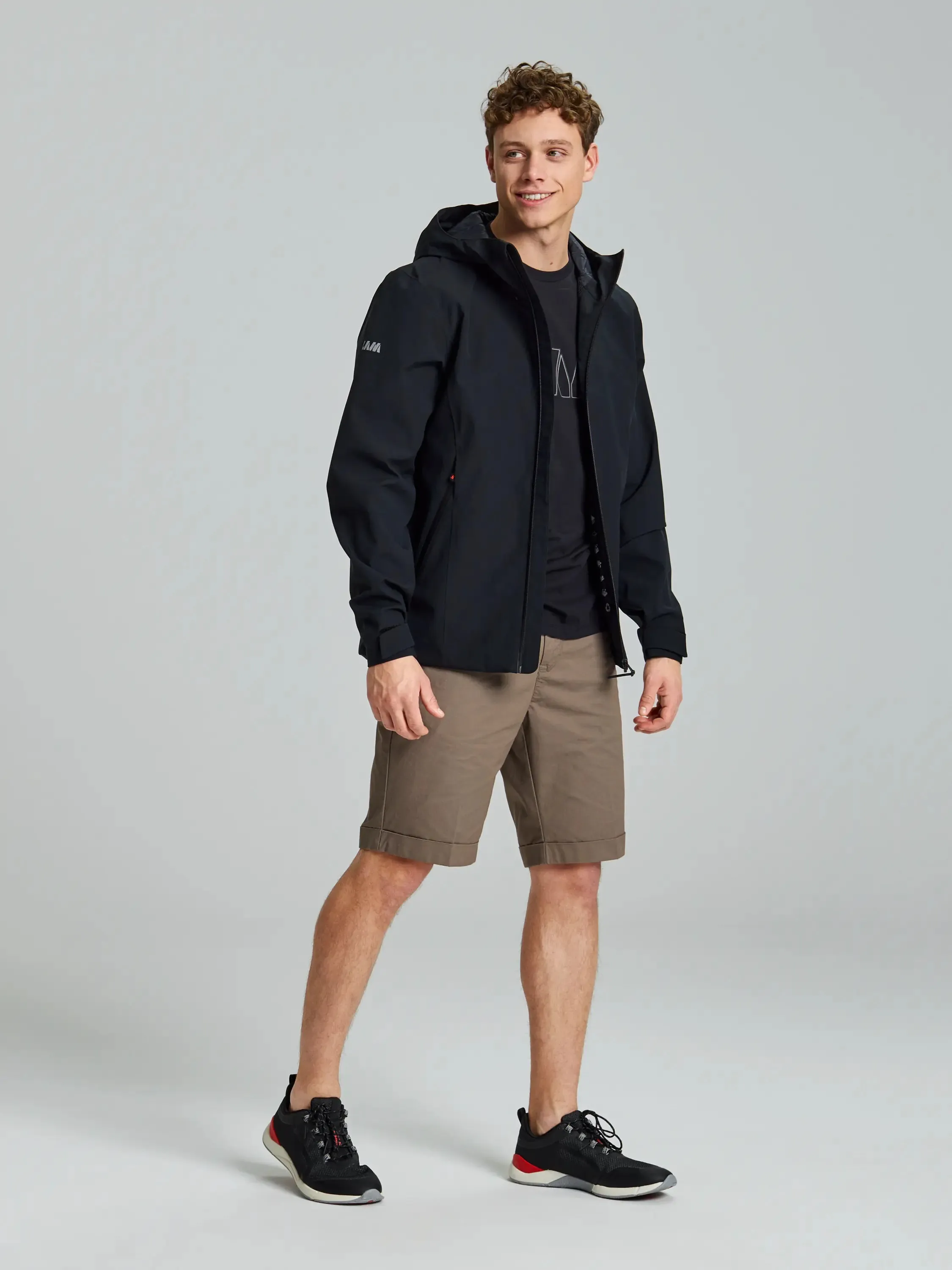   CREW HOODED JACKET Giacca Impermeabile con Cappuccio