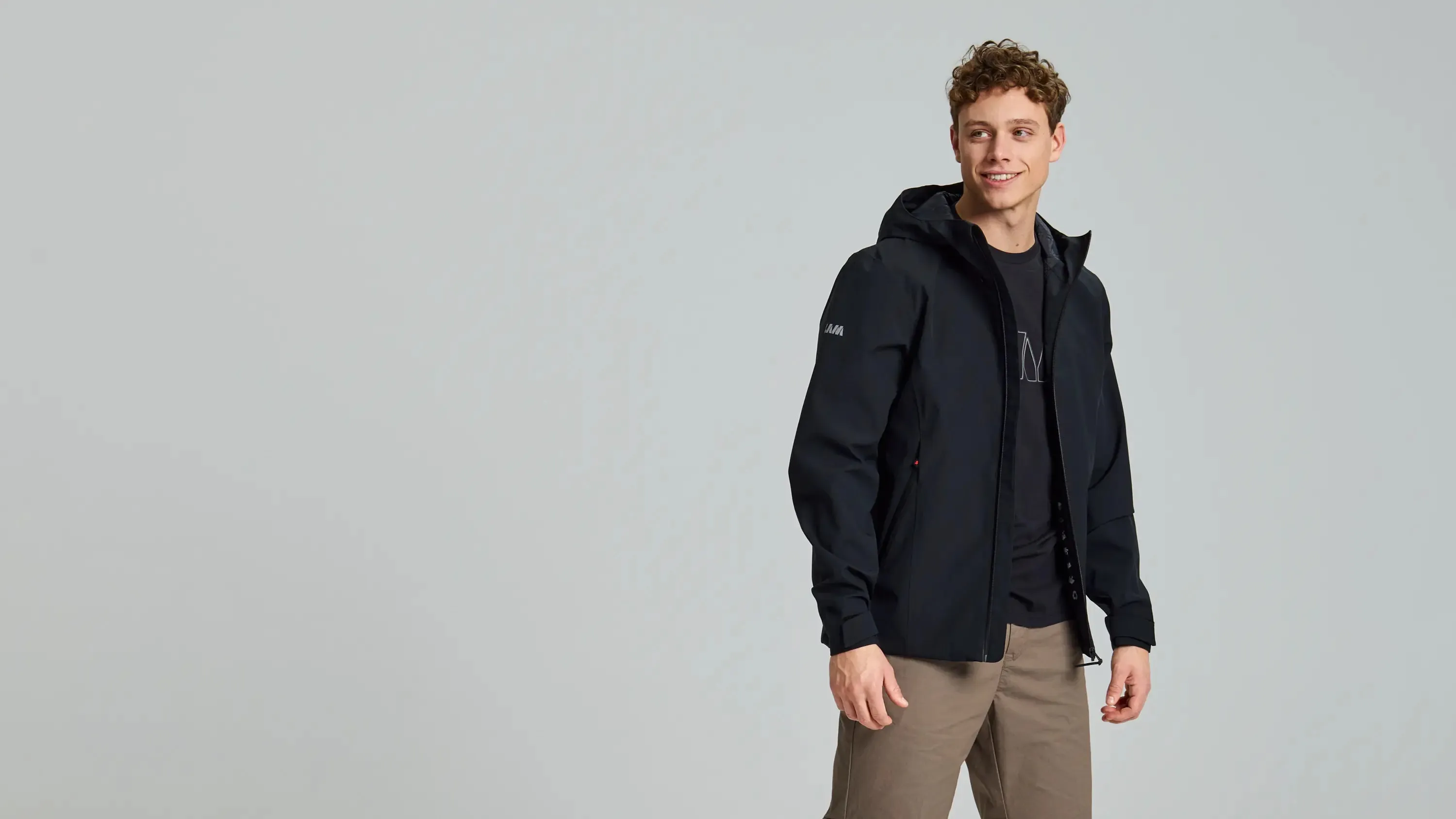   CREW HOODED JACKET Giacca Impermeabile con Cappuccio