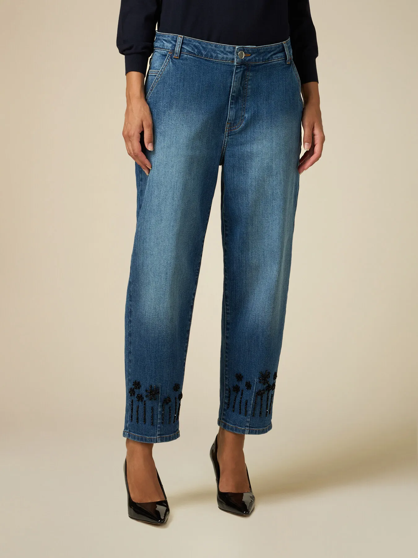 Jeans boyslim con ricamo gioiello
