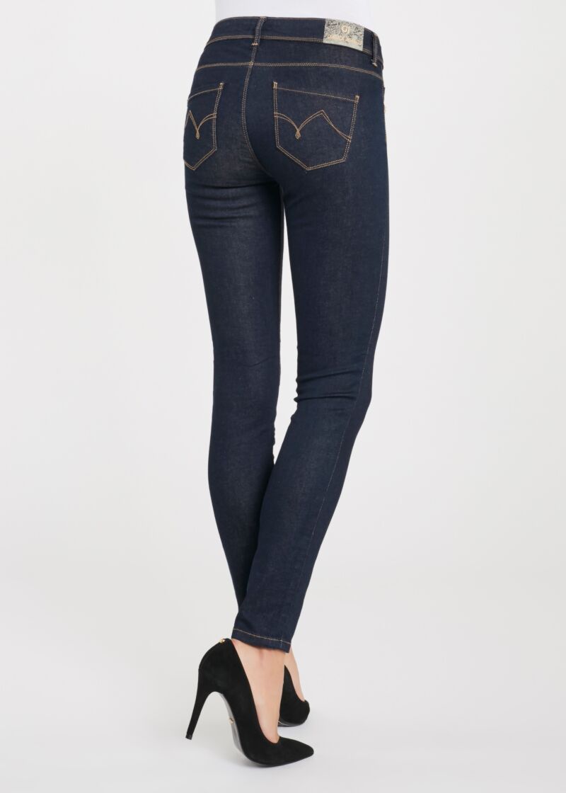 Jeans in denim indaco scuro