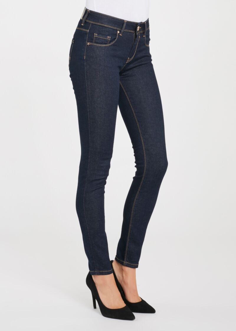 Jeans in denim indaco scuro