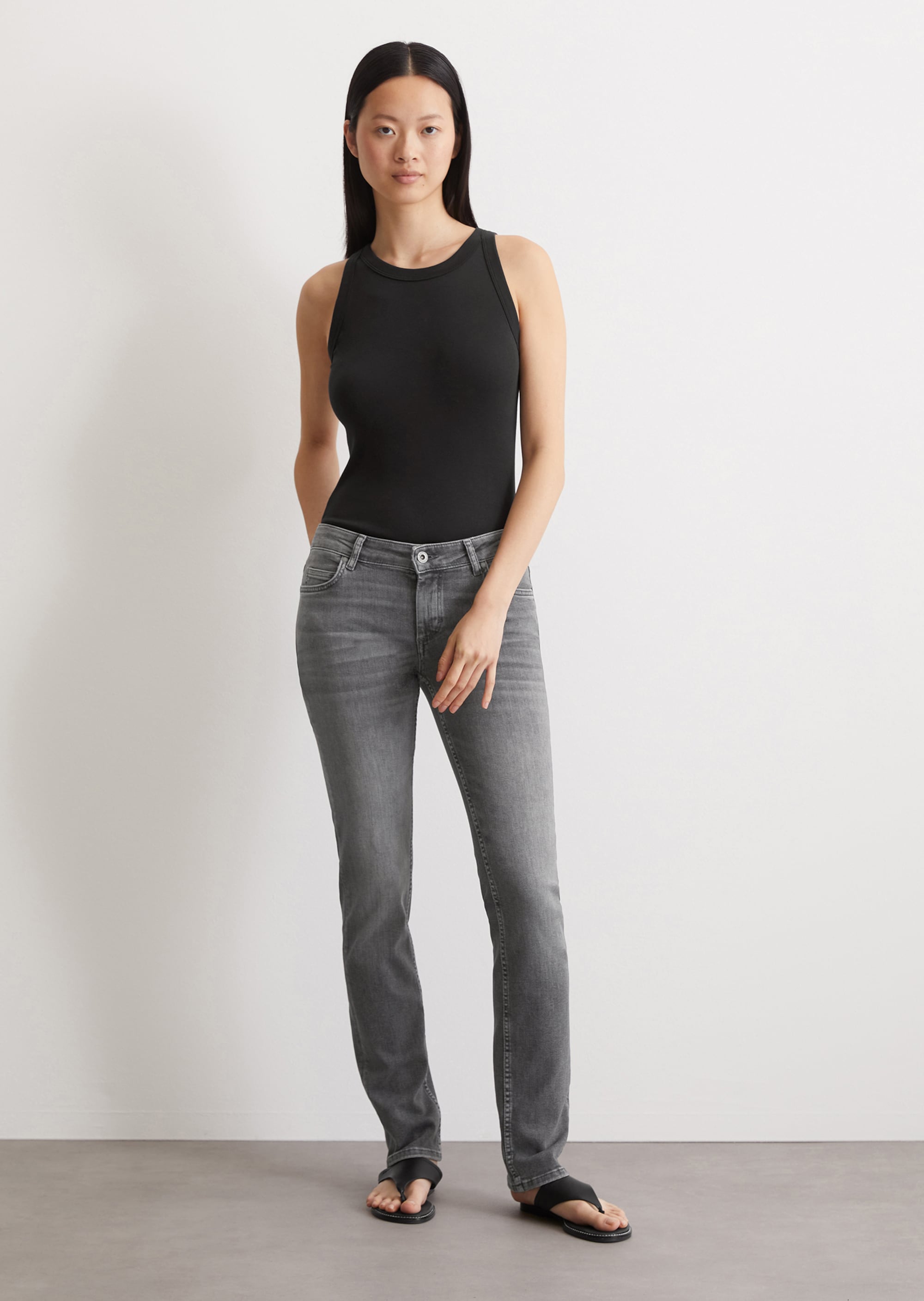 Jeans modello ALBY dritto in misto cotone biologico