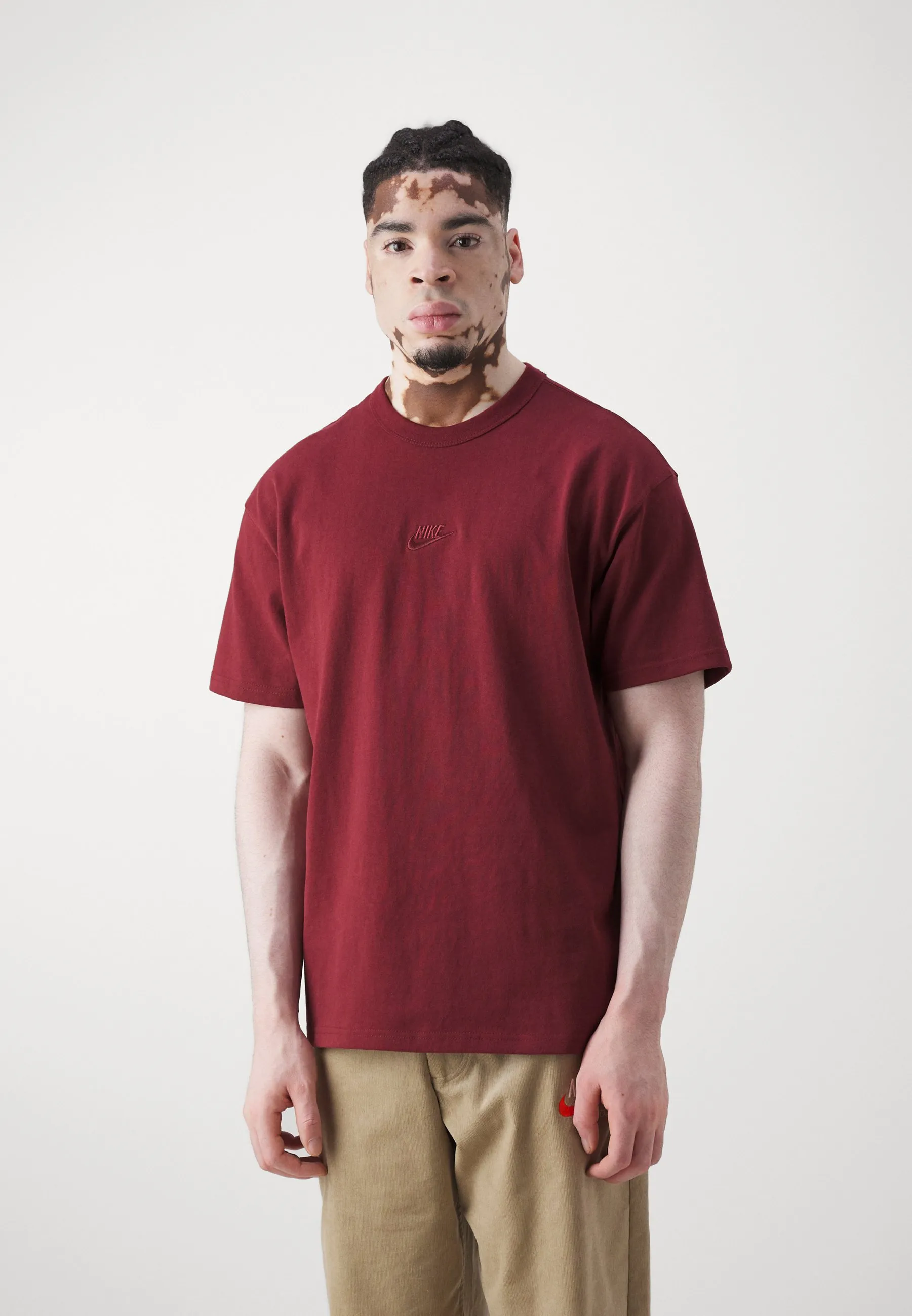 M NSW PREM ESSNTL TEE - T-shirt basic