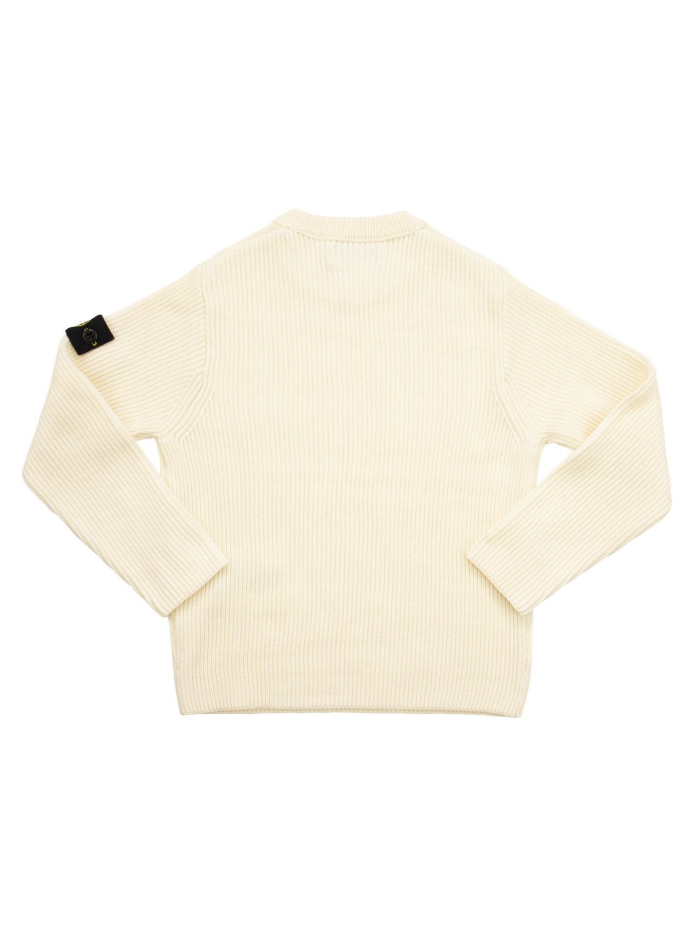 Maglione a coste con badge Stone Island sul braccio