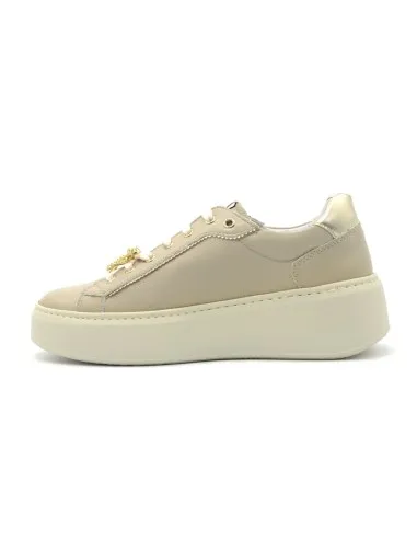 Nero Giardini sneaker in pelle con charms  