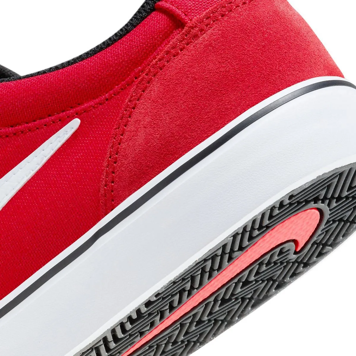      NIKE SB CHRON 2  