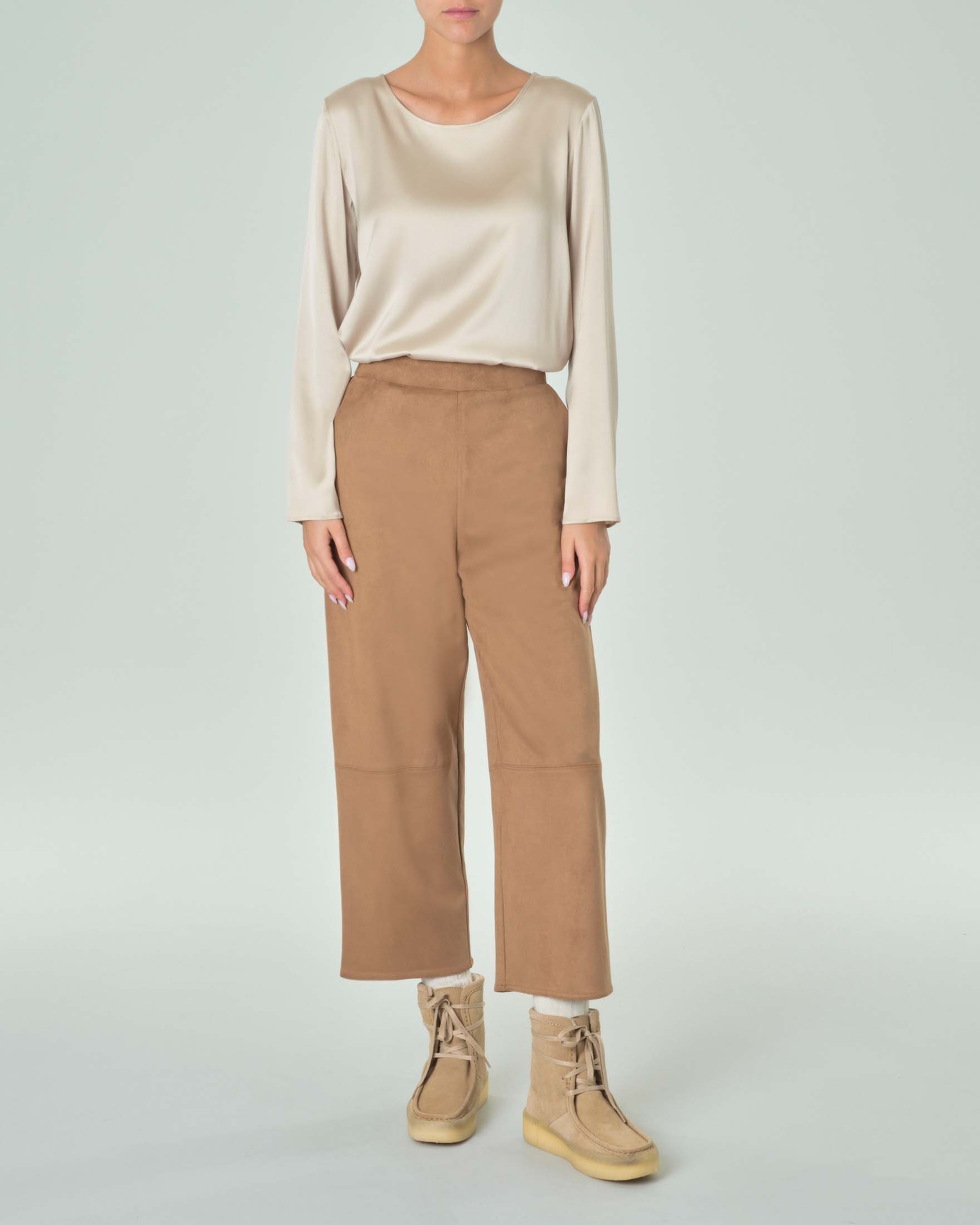 Pantaloni cropped color cammello in tessuto effetto suede con elastico in vita