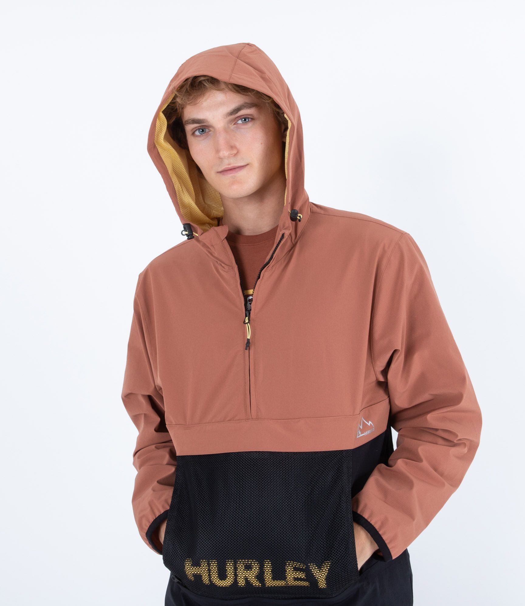 PHANTOM PACKABLE ANORAK