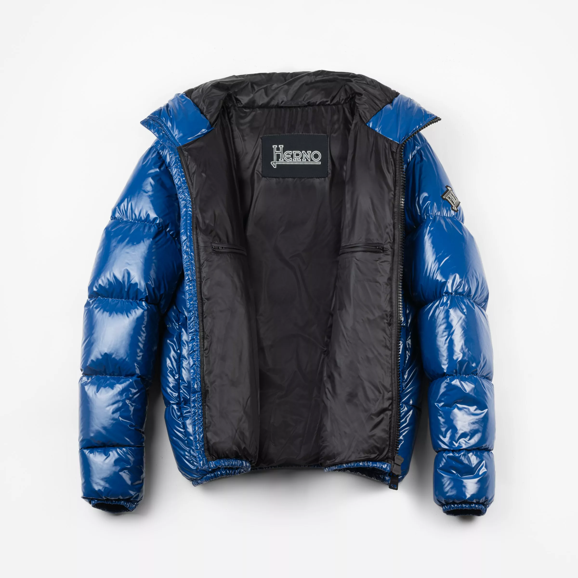 Piumino con cappuccio nylon gloss