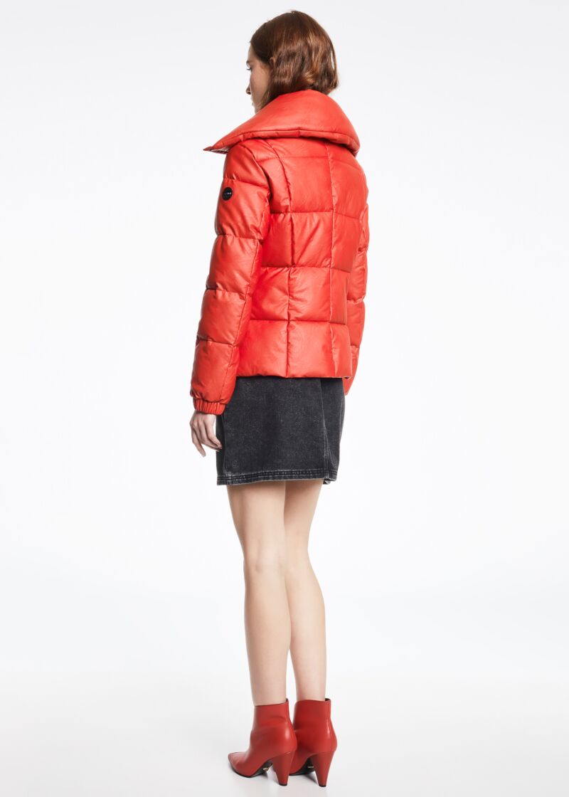 Piumino in eco pelle