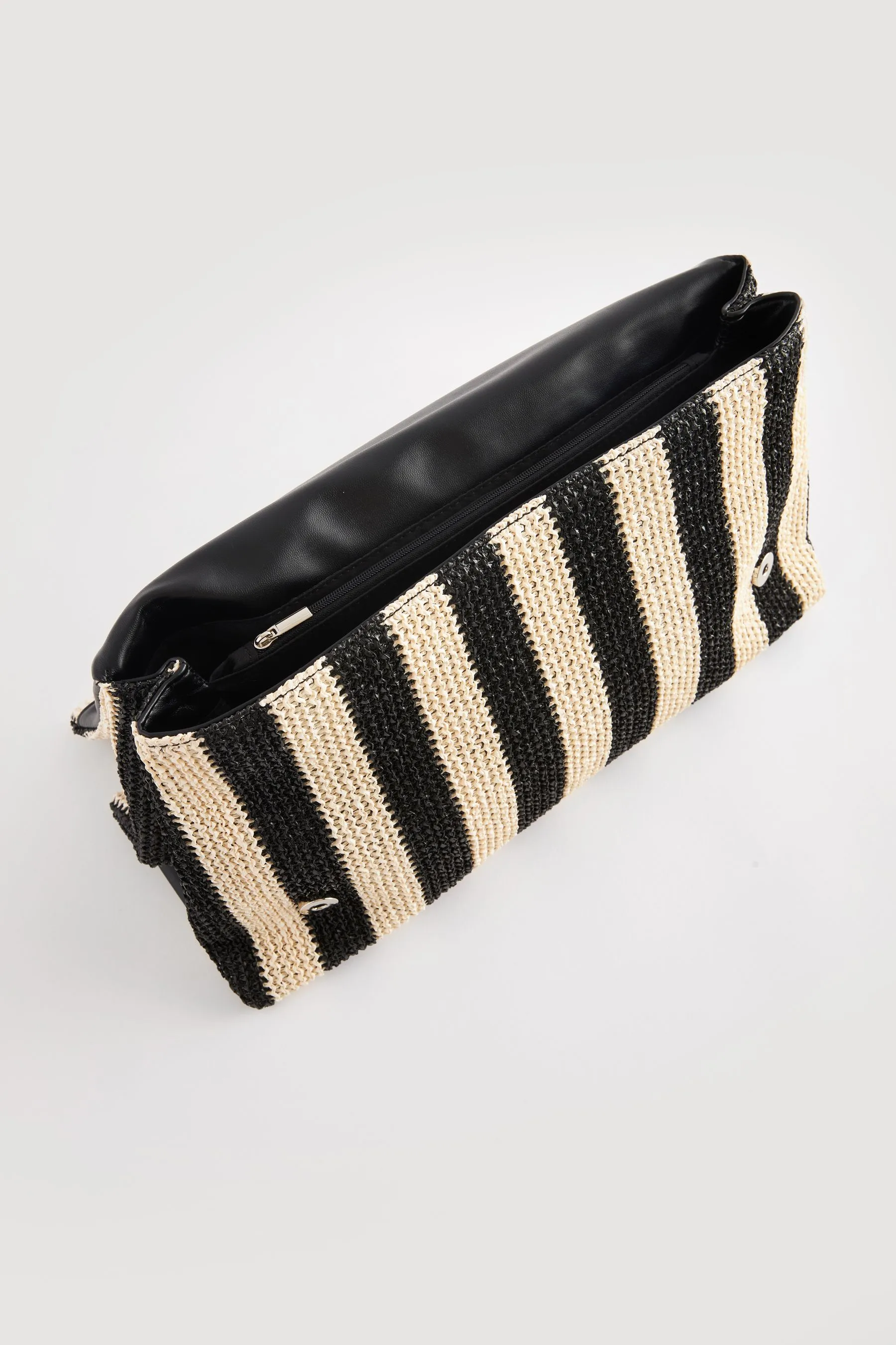 Pochette intrecciata