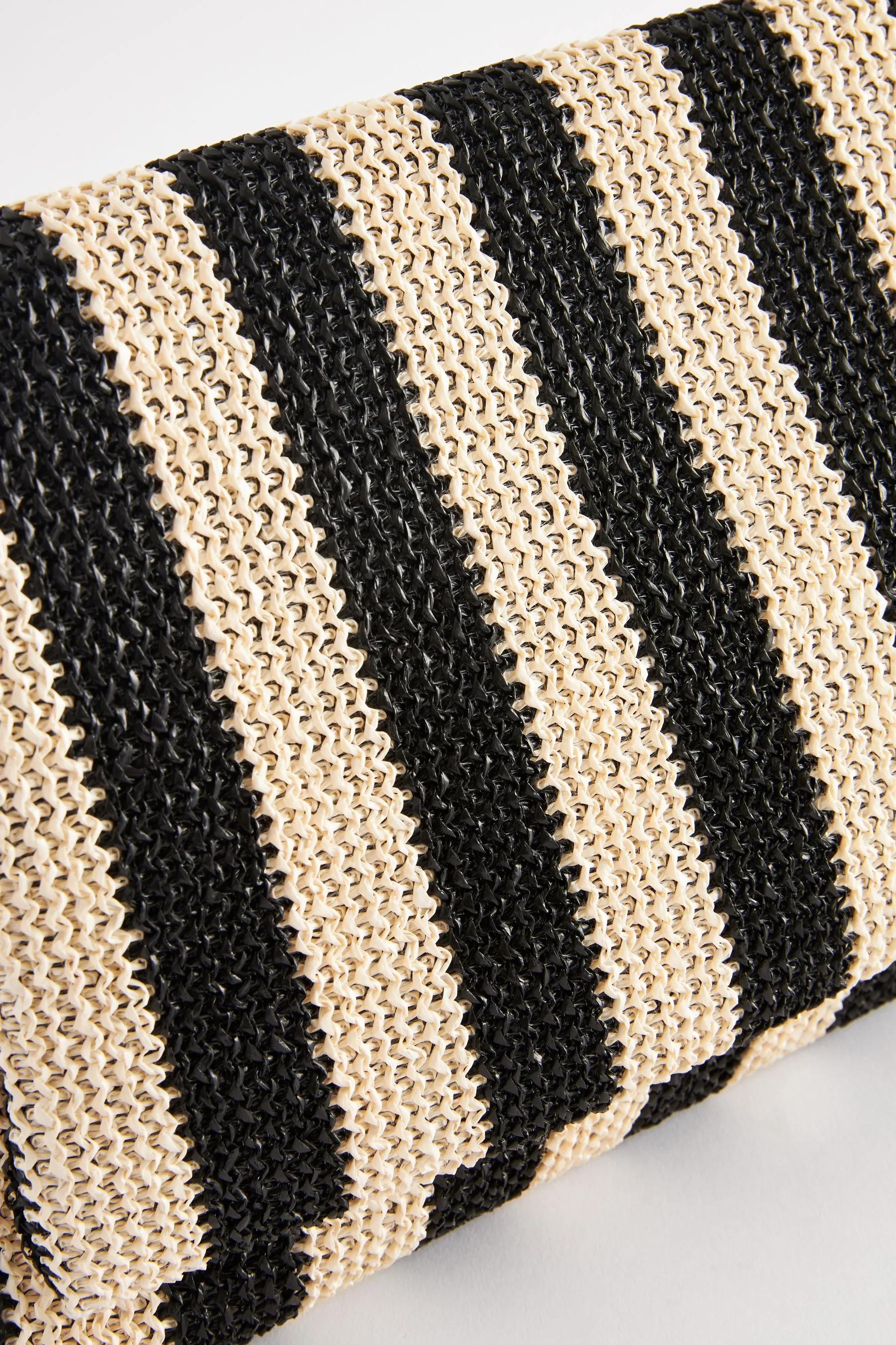 Pochette intrecciata