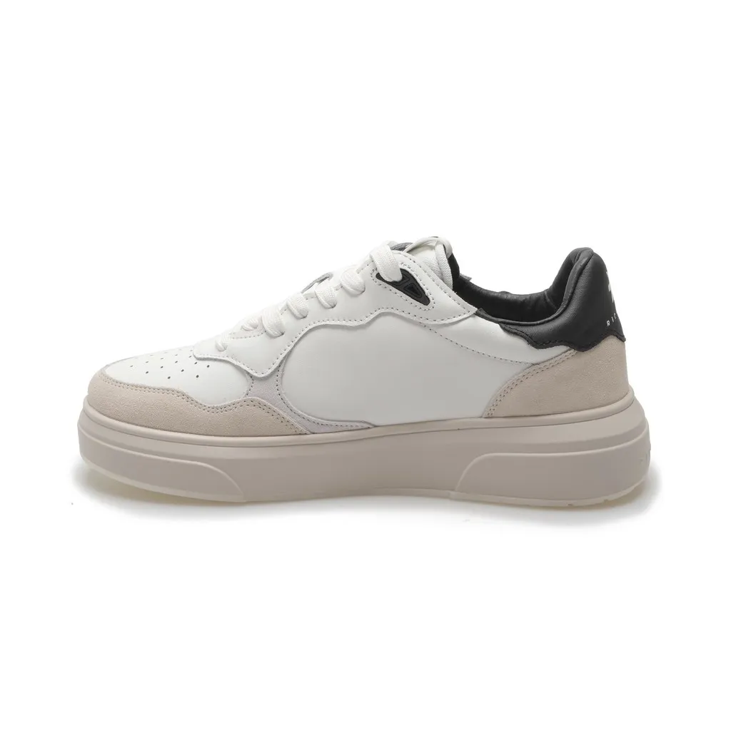 Sneakers - Richmond