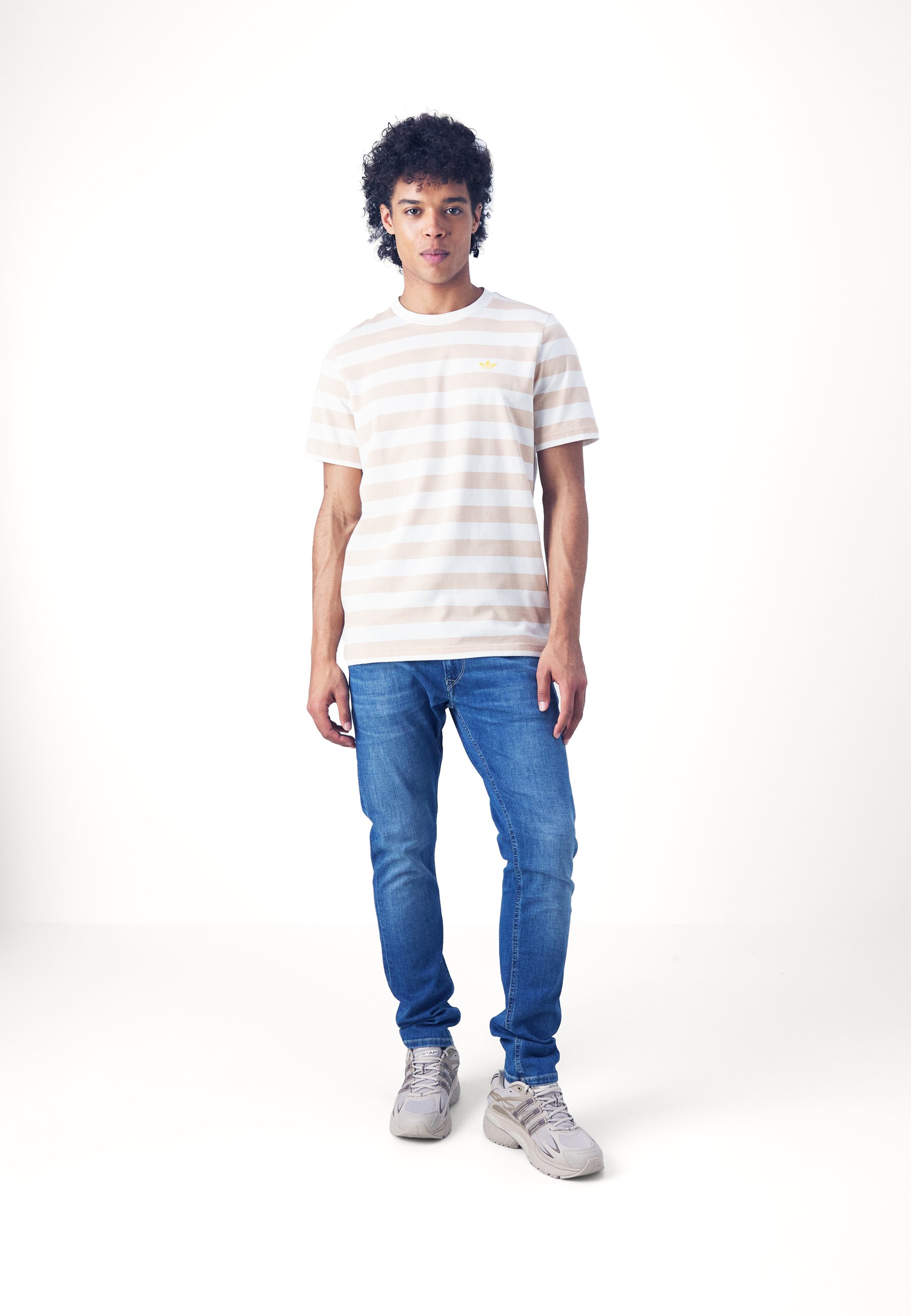 TAPERED JEANS - Jeans Tapered Fit