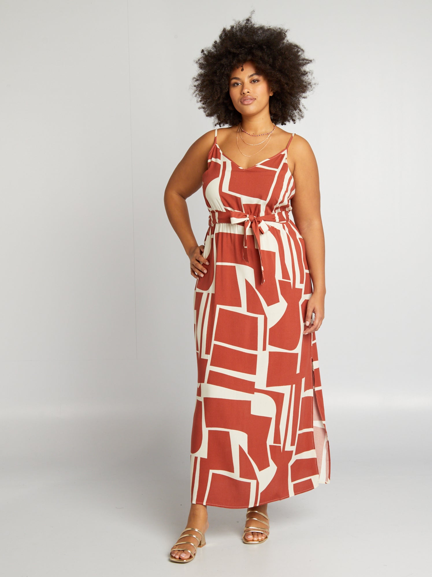 Vestito lungo con motivo 'Vero Moda Curve' - ARANCIONE